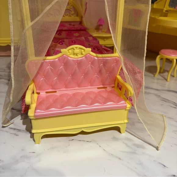 Vintage Mattel Barbie Bed & Bath Carry play set house folds up 1998 - Picture 9 of 16